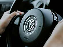 Популярный хэтчбек Volkswagen сильно подешевел: что случилось?