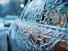 Как открыть примерзшую дверь и не поцарапать краску