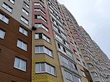 В Санкт-Петербурге девятиклассник выпал из окна шестого этажа