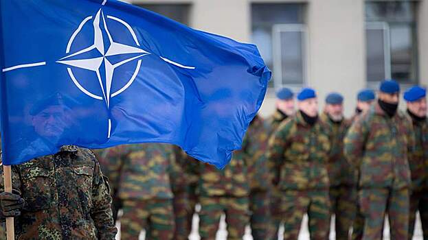 В Белоруссии заявили о предельной концентрации войск НАТО у границ страны