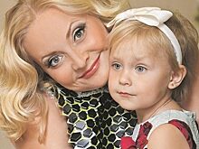 10 знаменитостей, родивших первого ребенка после 40