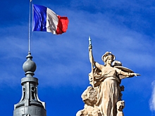 В посольстве Франции пообещали продолжить выдавать россиянам туристические визы