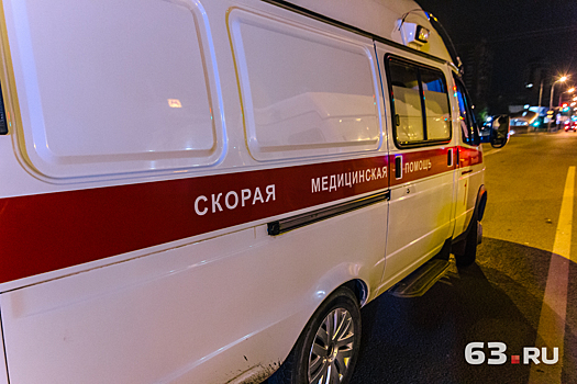 В Тольятти в ночном столкновении иномарки и автобуса пострадало 5 человек