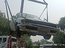 Благовещенцам рассказали, как избавиться от брошенных машин во дворах и на улицах города