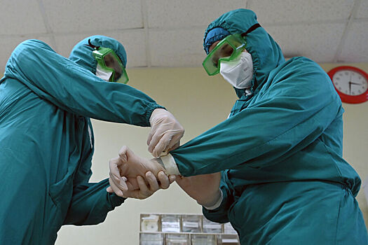 На Украине распространяется масочный режим из-за COVID-19