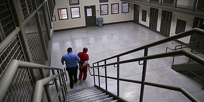 В США больше всего заключенных в мире. Виноваты ли в этом частные тюрьмы?