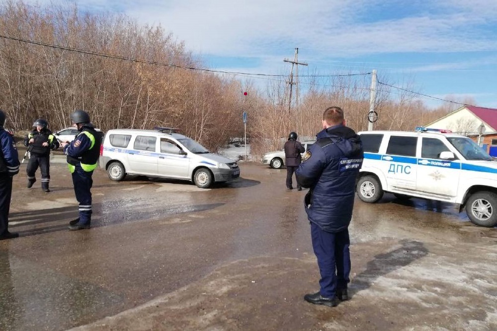 Что на данный момент известно о мужчине, устроившем в Кировской области стрельбу из окна