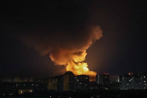 В Харькове вспыхнул сильный пожар