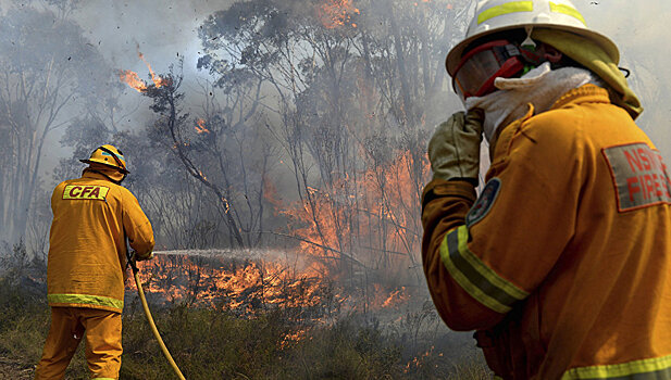 Австралийские пожарные снялись для календаря