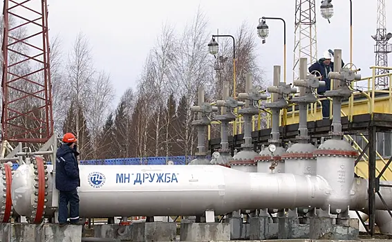 Сийярто сообщил о возобновлении поставок нефти из РФ в Венгрию