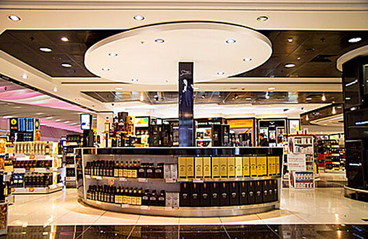 Водка, золото и шоколад «Аленка». Кого обрадует российский tax free