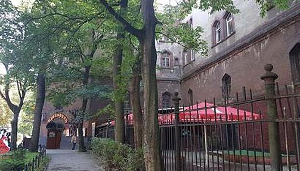 Замминистра культуры РФ: Казарму "Кронпринц" приведут к приличному во всех отношениях виду