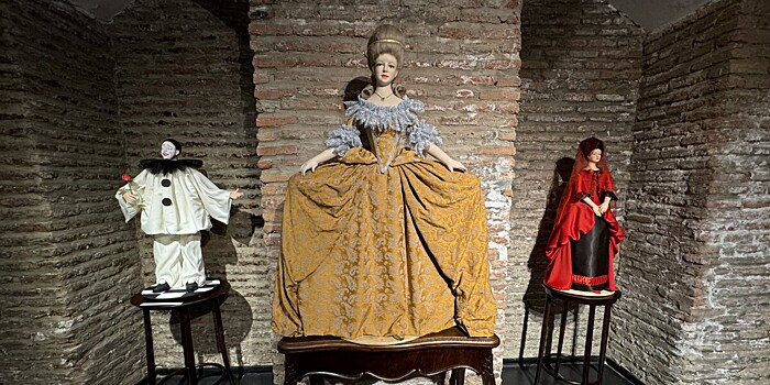 Кукольник Бачо Цанава оживил эпоху барокко и открыл «кукольный бал» в тбилисском музее