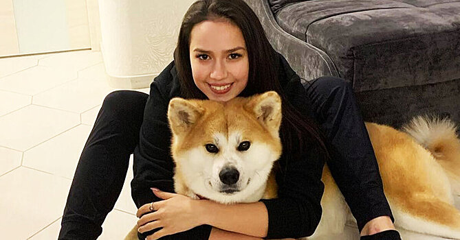 Алина Загитова: «Огромная снежная копия моей любимой собачки участвует в международном фестивале»