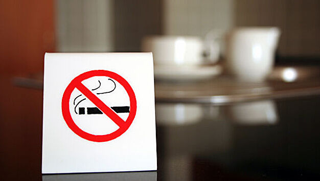 В Кремле поддержали запрет курения на балконах