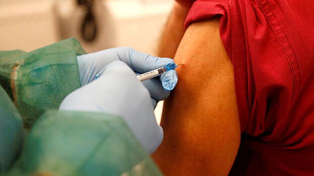 В Латвии ввели обязательную вакцинацию от COVID