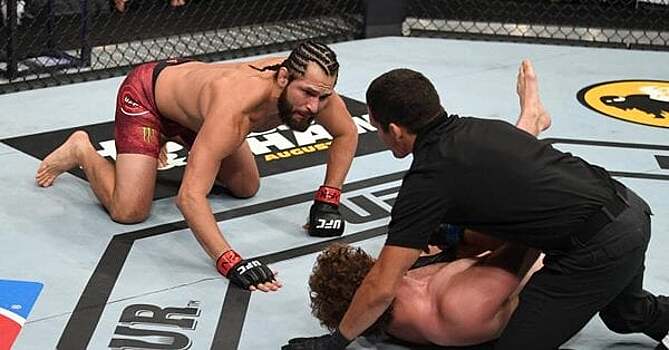 Хорхе Масвидаль нокаутировал рестлера Криса Джерико ударом колена. Как Бена Аскрена на UFC 239