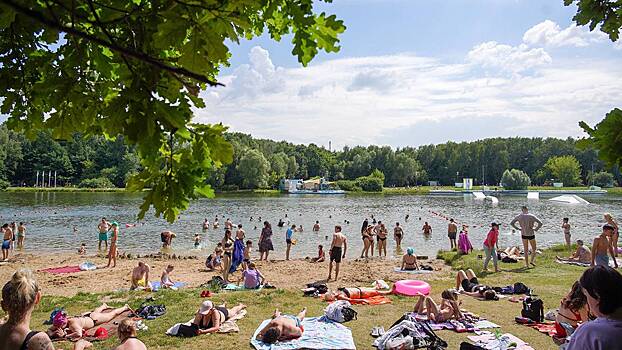 Жаркое лето: где в Москве расположены пляжные зоны