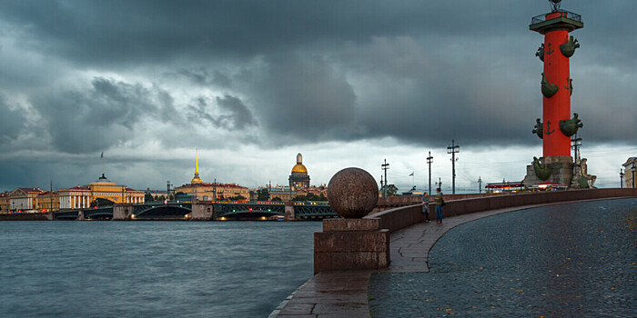 Шторм в Петербурге сменился мелким осенним дождем