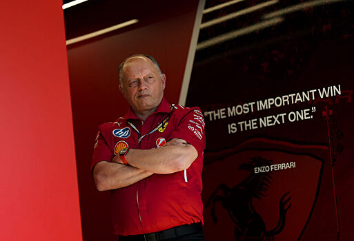 «Не хватает правильного руководства»: Экклстоун раскритиковал Ferrari