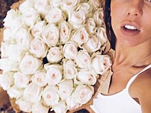 Кулек пельменей: Анна Седокова показала новый букет