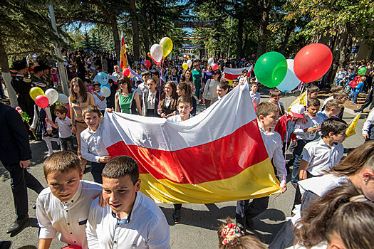 В Южной Осетии на День республики будут "длинные выходные"