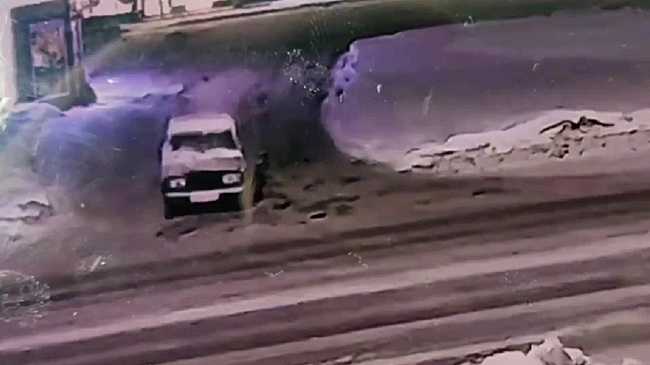 Подростки ограбили автомойку и угнали автомобиль под Новосибирском