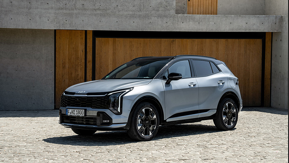 Кроссовер Kia Sportage в версии для рынка Европы претерпел плановое обновление — машина получила полностью новый кузов и модернизированный салон. Также расширилось оснащение модели.