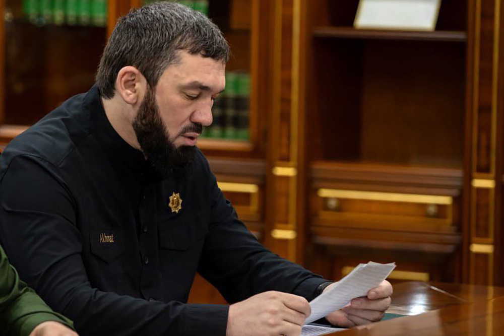 Кадыров раскрыл подробности отставки Даудова с поста спикера парламента Чечни