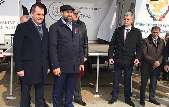 Члены Правительства Дагестана приняли участие в открытии памятника участникам ВОВ