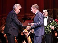 Руководитель Ростовского музтеатра Вячеслав Кущев отметил 75-летие