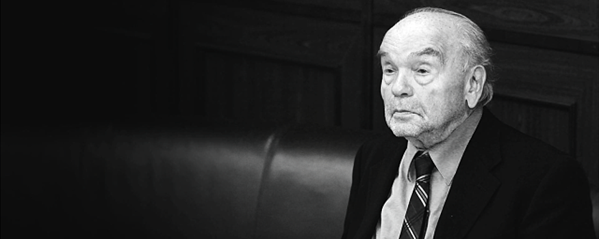 Могилу Владимира Шаинского засыпали песком и снесли оградку