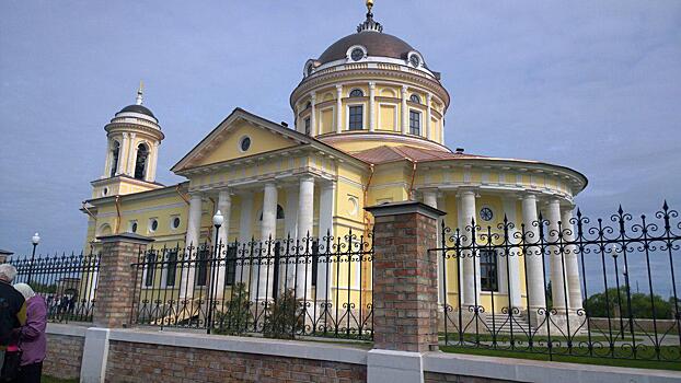 Свято-Духовский храм освятили в селе Шкинь
