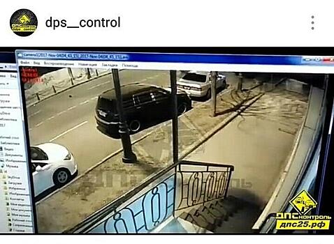 Лихача на Toyota Chaser разыскивают во Владивостоке