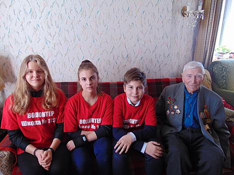 Волонтеры из Коптева побывали в гостях у ветерана Великой Отечественной