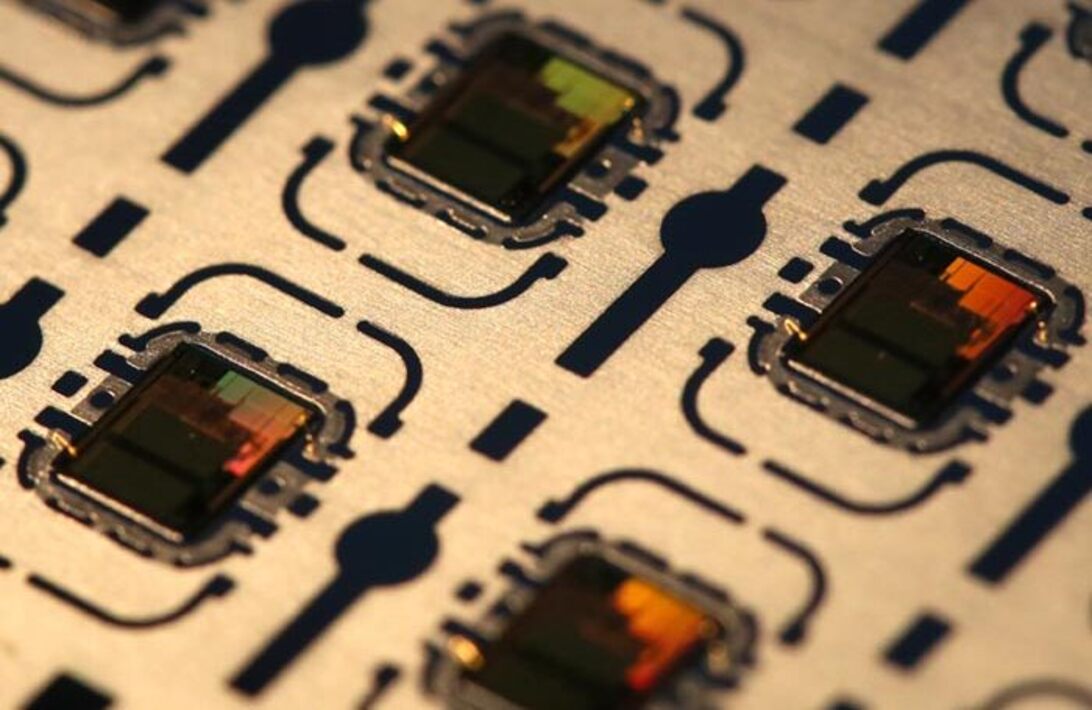 Российские микросхемы. Крокус наноэлектроника. Производство микросхем. Чипы наноэлектроники. Микросхемы Китай.