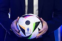 На чемпионате Европы по футболу будут играть мячом с чипом
