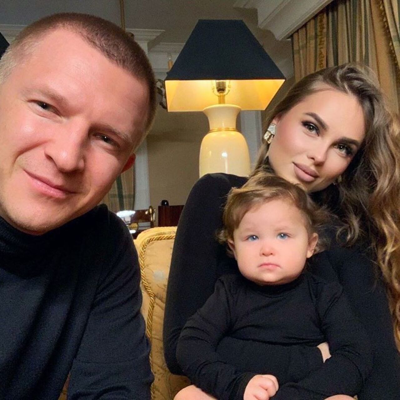 Пашу развелся. Ханна и пашу.