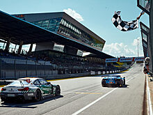 Лиам Лоусон выиграл вторую гонку DTM в Шпильберге