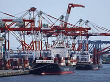 Поставки японских товаров в США упали вопреки соглашению с Трампом