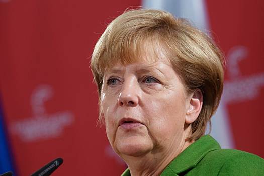 Меркель испугалась вспышки правого террора