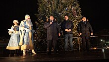 В Оренбурге прошло открытие главной елки Южного округа