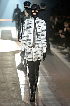 Неделя моды в Милане: коллекция Moschino осень-зима 2018