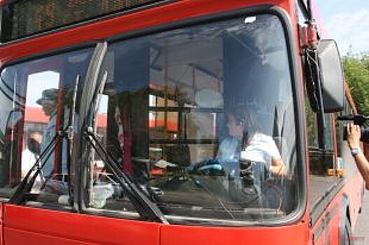 В Казани водитель автобуса устроил «разборки» с пассажиром из-за замечания