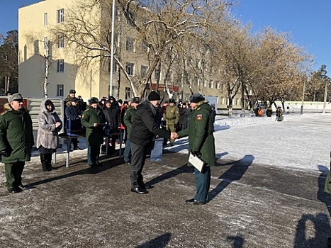 Глеб Никитин встретился с военнослужащими 6-ой отдельной танковой бригады 23 февраля