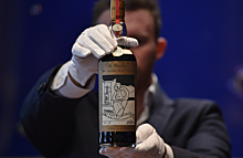 Бутылку виски The Macallan Adami 1926 продали более чем за 2,5 млн долларов на аукционе в Лондоне