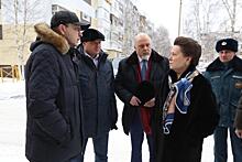Губернатор Наталья Комарова отправилась в Сургут на торжественный вечер