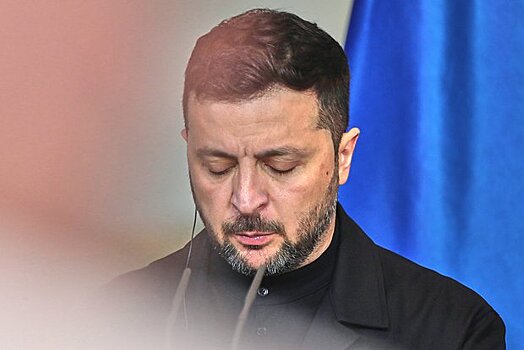 Зеленский сократил программу визита в Канаду