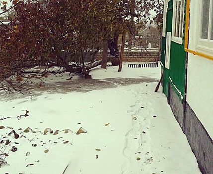 «У нас уже снег»: в Волгоградской области выросли первые сугробы