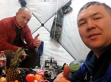 Рыбаки из ЯНАО похвастались уловом, добытым в Новогоднюю ночь